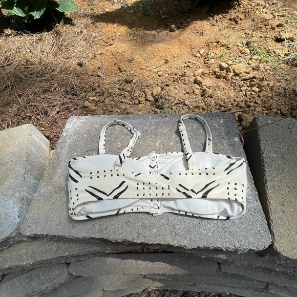 AERIE TWO PIECE - Picture 4 of 8